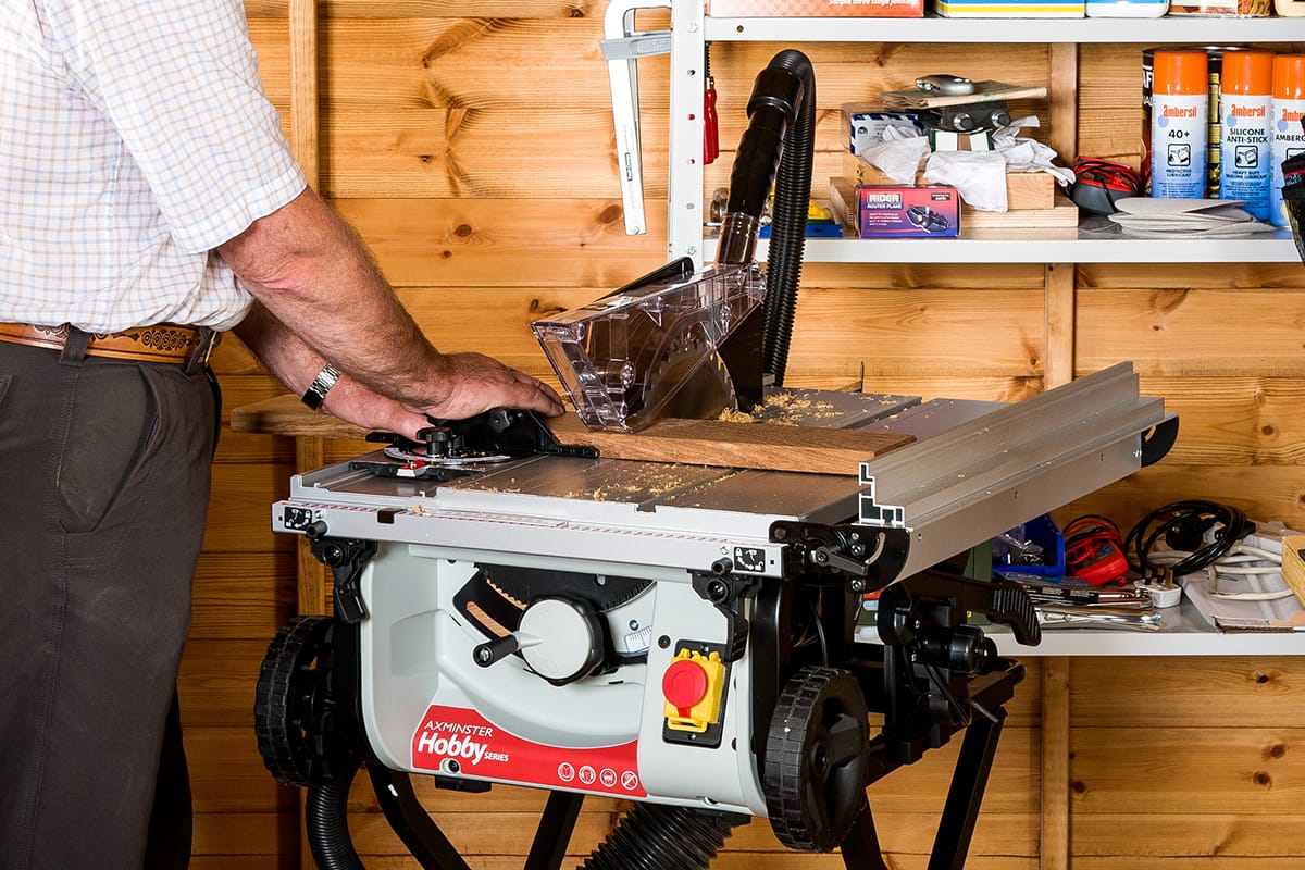 How To: Clean and Wax a Table Saw 
